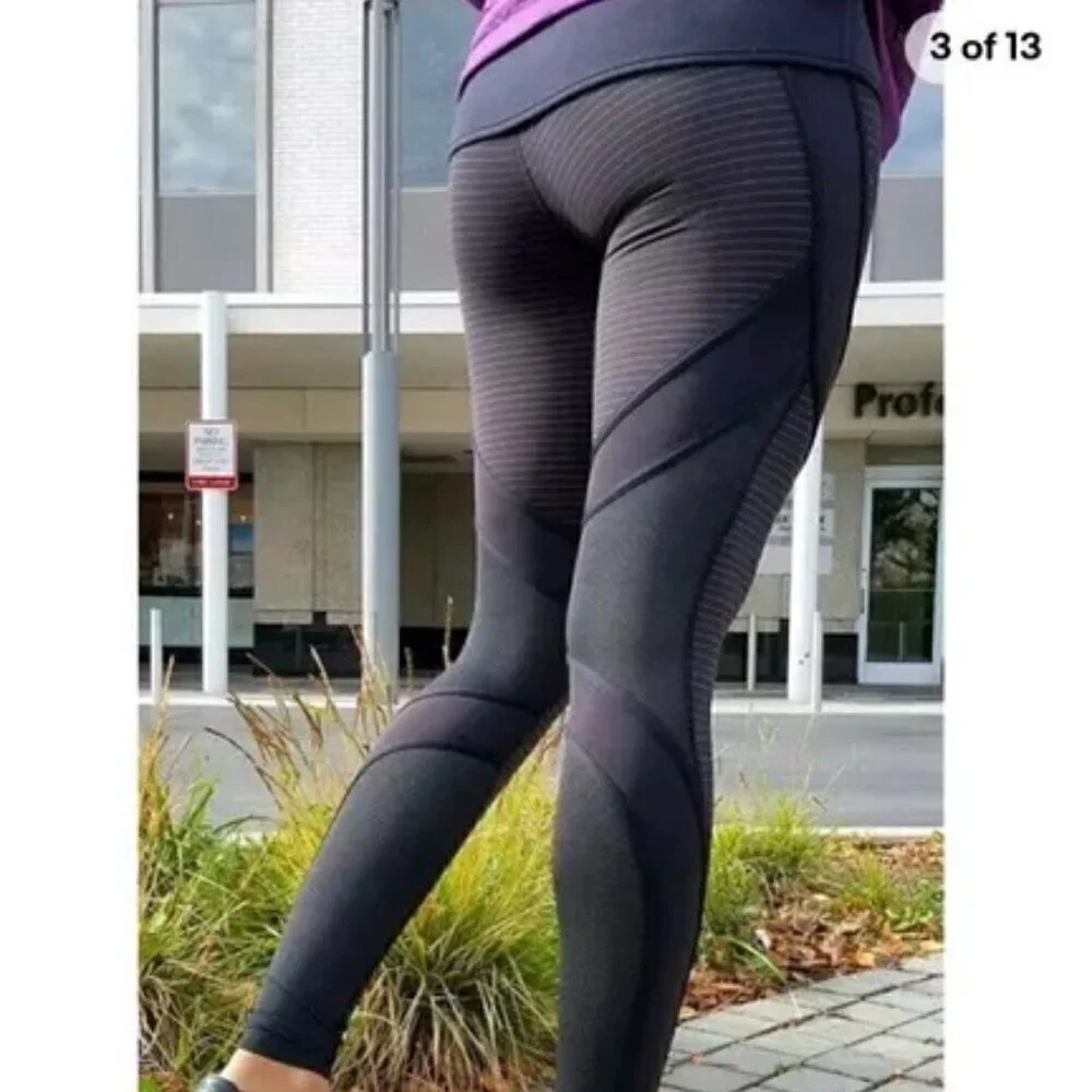 Lululemon Conduit Leggings Tights Women Size 4 Black Gold Stripes Ankle Length